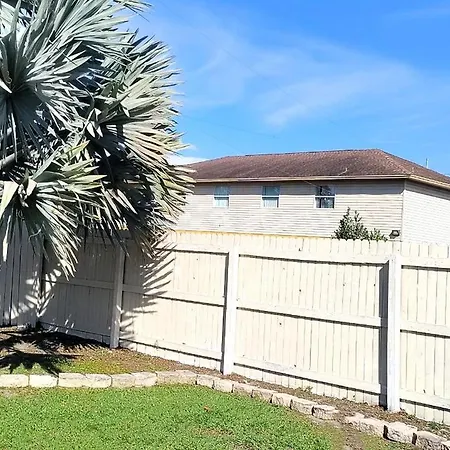 Loft Close To Downtown, Raymond James Stadium, Airport And Many More Places Tampa Exterior photo